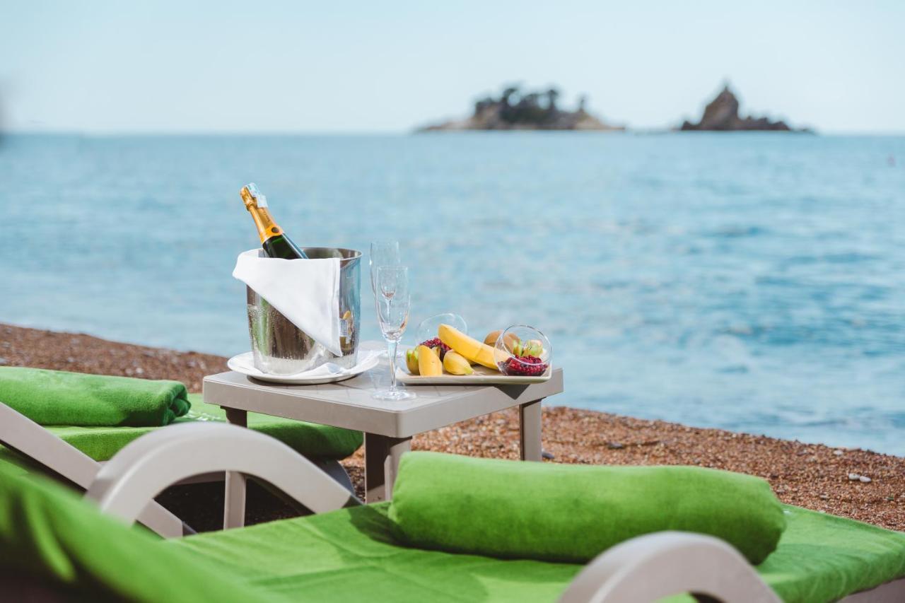 Hotel Ami Budva Petrovac Bagian luar foto