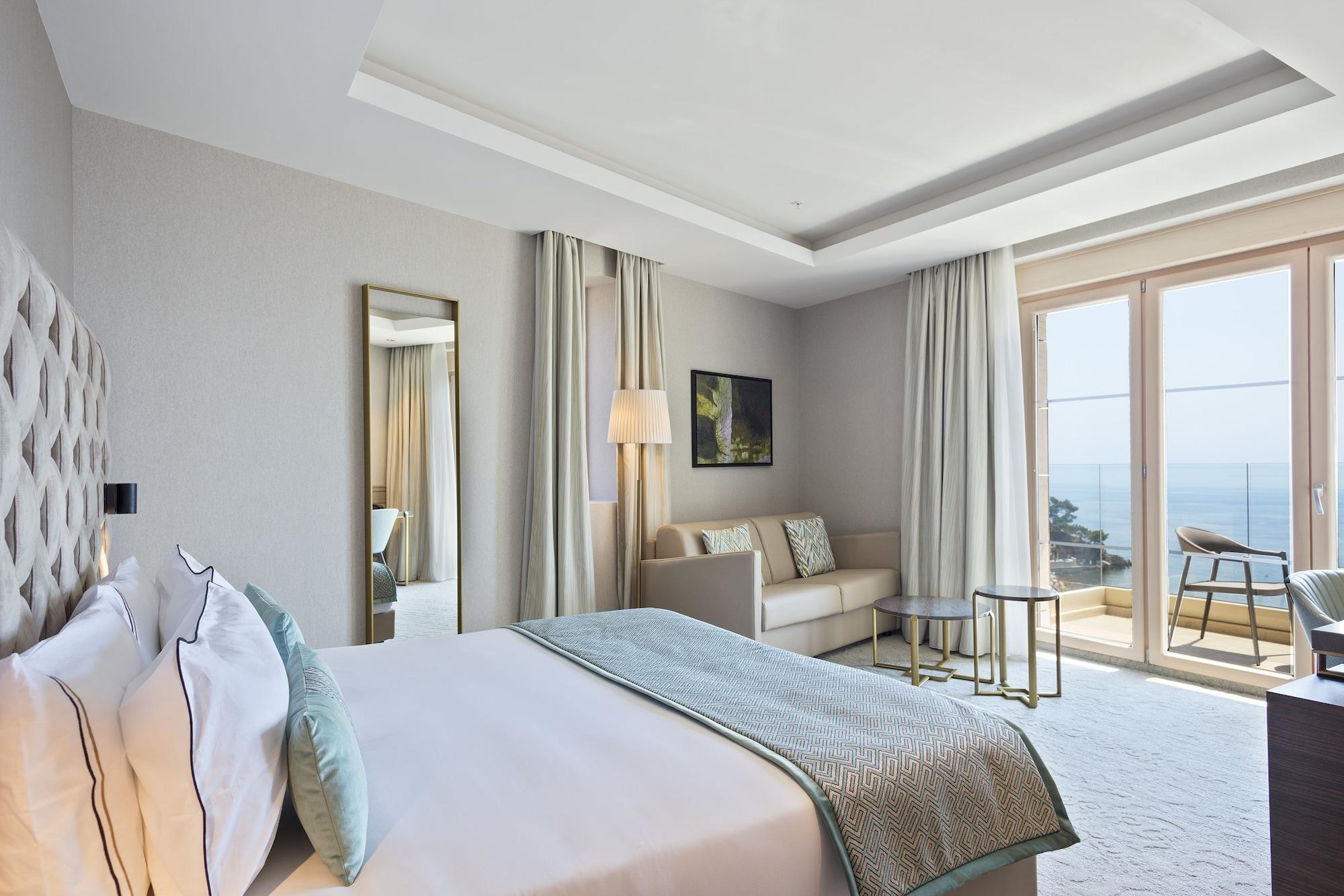 Hotel Ami Budva Petrovac Bagian luar foto
