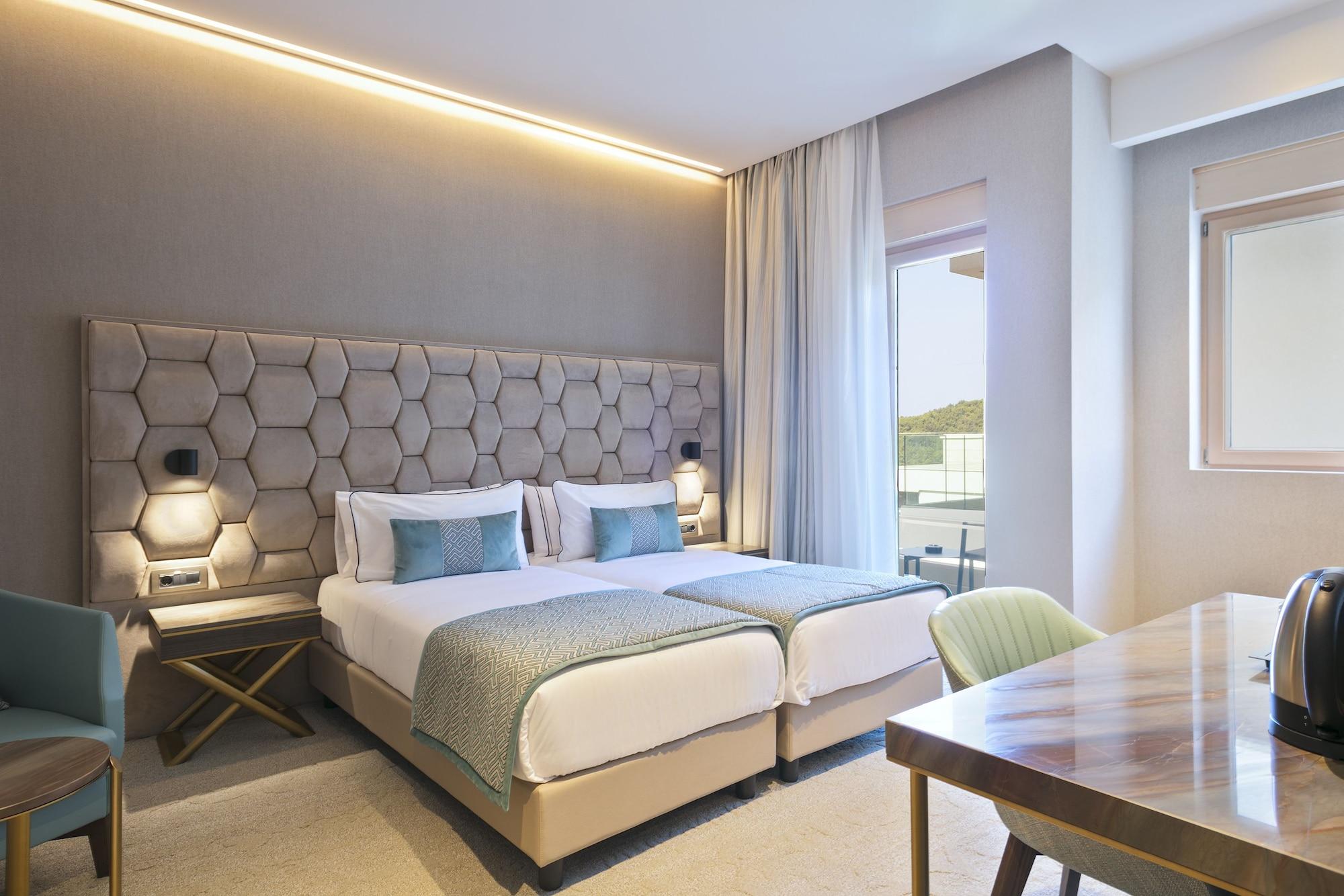 Hotel Ami Budva Petrovac Bagian luar foto