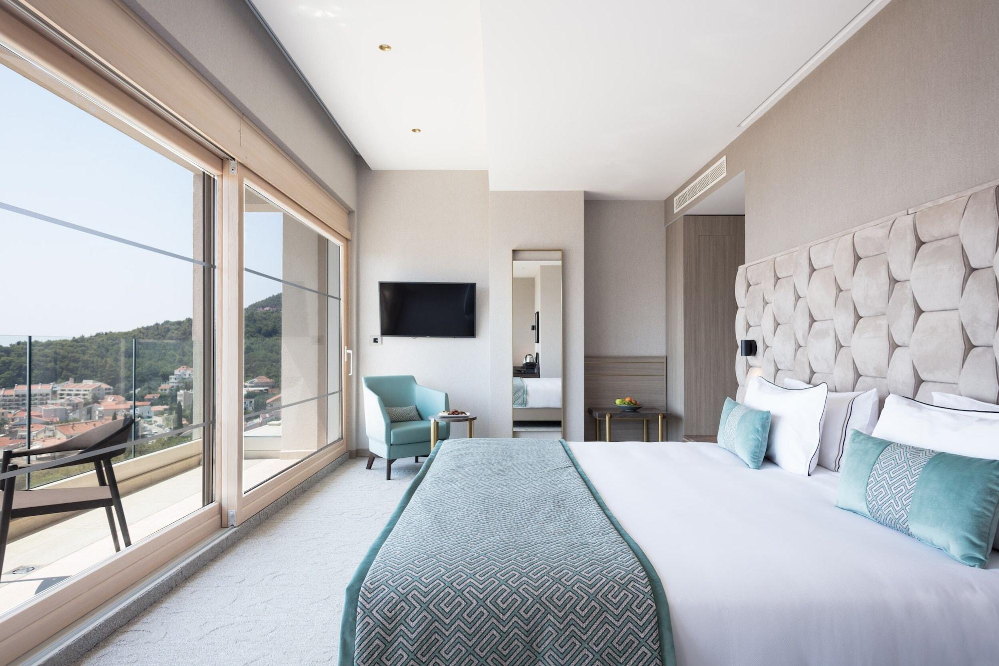 Hotel Ami Budva Petrovac Bagian luar foto