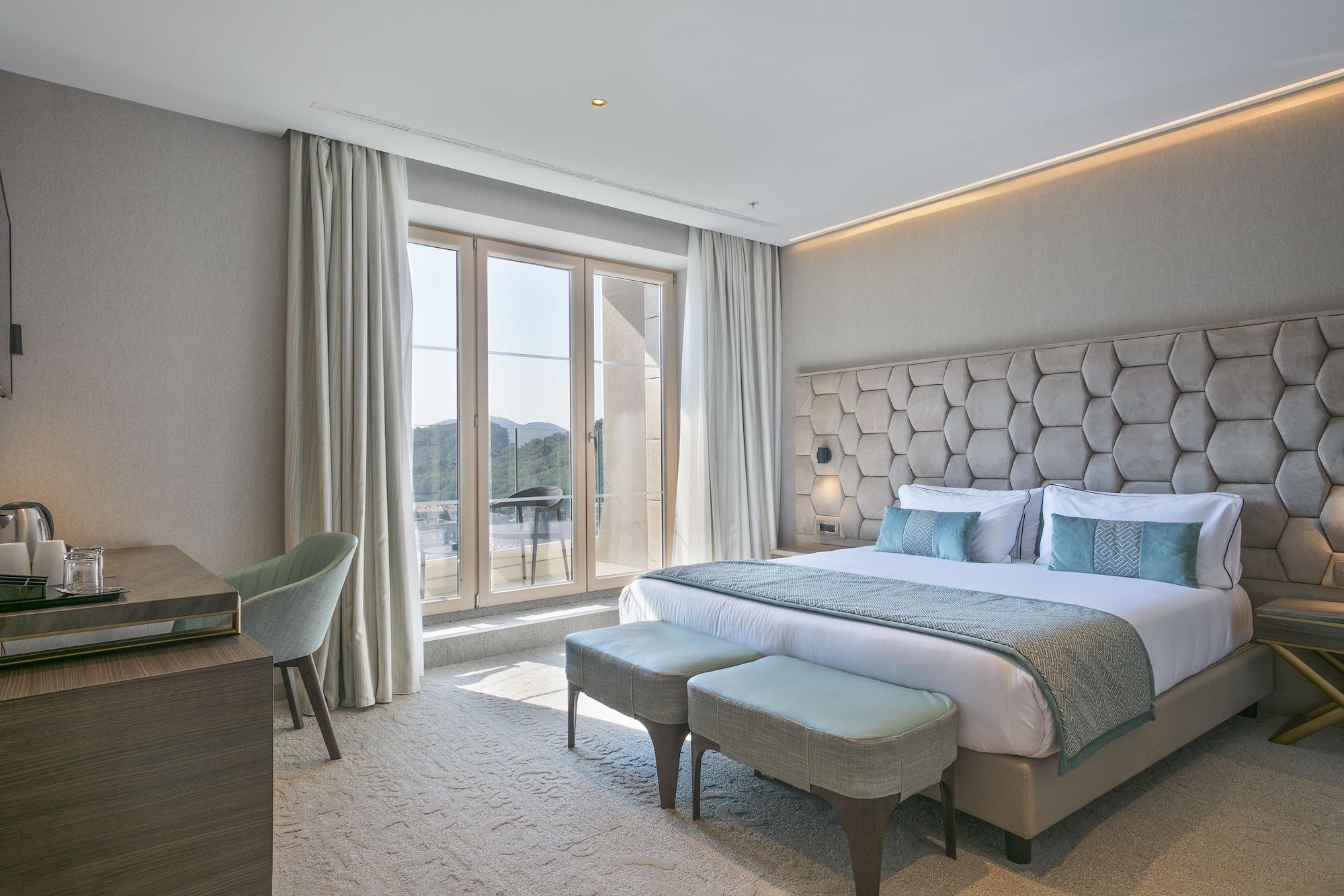 Hotel Ami Budva Petrovac Bagian luar foto