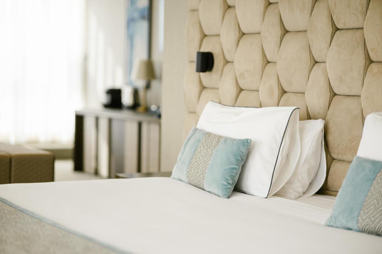 Hotel Ami Budva Petrovac Bagian luar foto