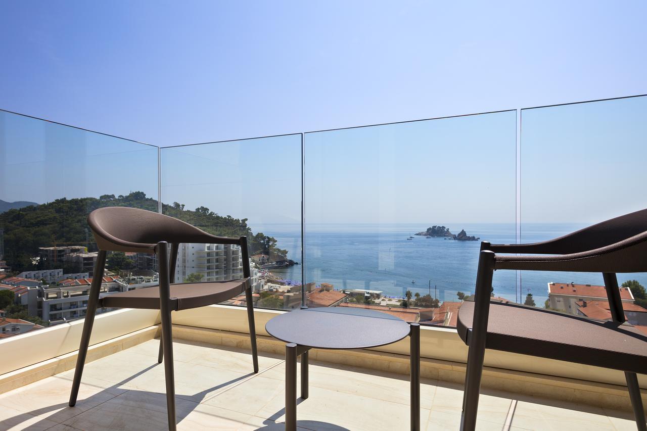 Hotel Ami Budva Petrovac Bagian luar foto